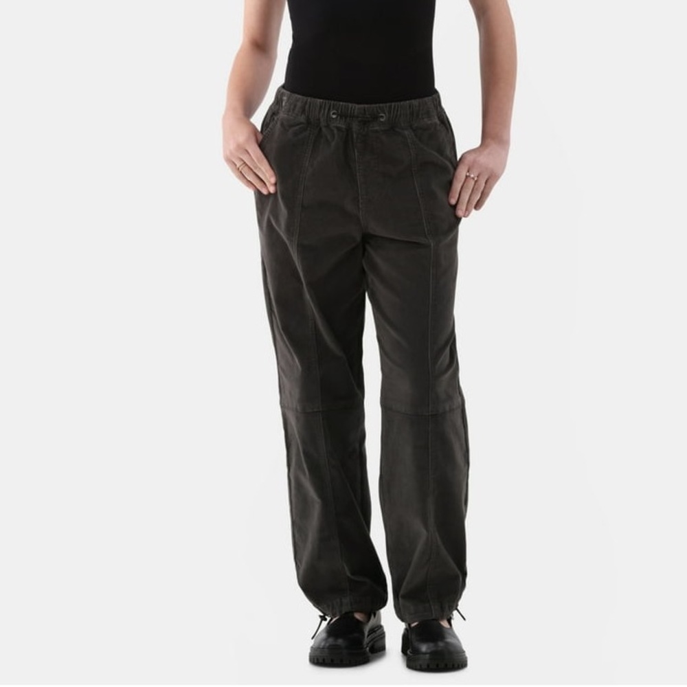 No Boundaries Gray Cargo Pants size M